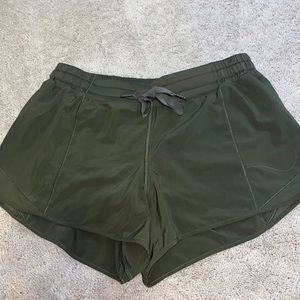 Lululemon Hotty Hot 4” shorts size 10 Olive Green High Rise